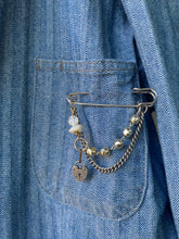 Load image into Gallery viewer, Lapel Pin / Heart Locket
